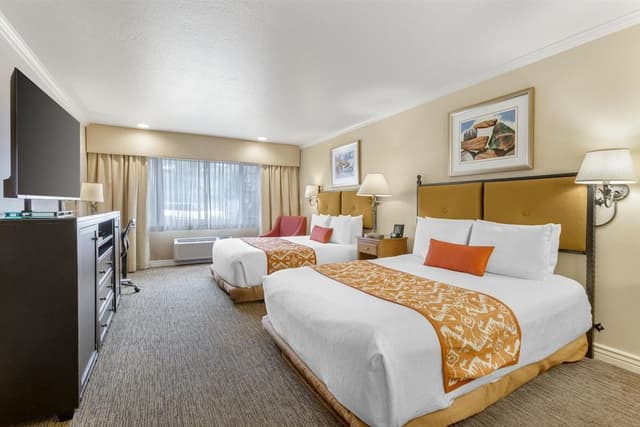 Standard Room, 2 Queen Beds, Accessible, Non Smoking (Town View)