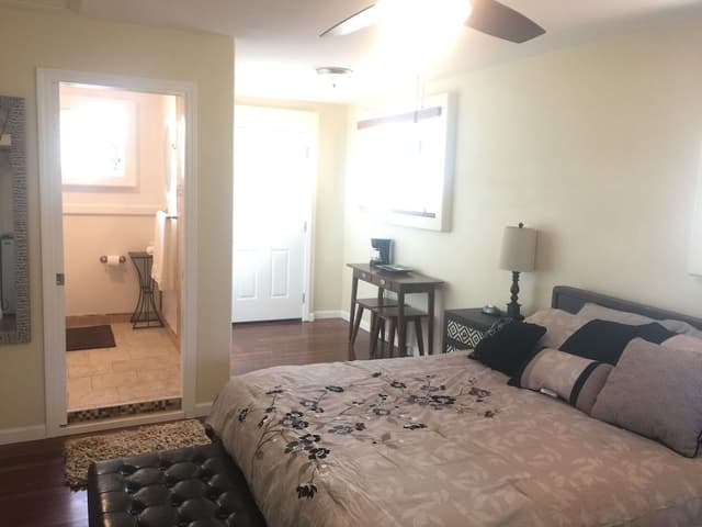 #03 Standard Cottage, Private Bathroom, Courtyard View