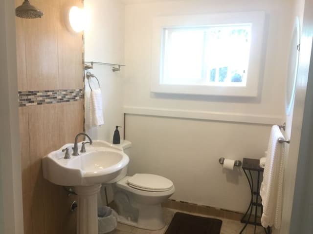 #03 Standard Cottage, Private Bathroom, Courtyard View