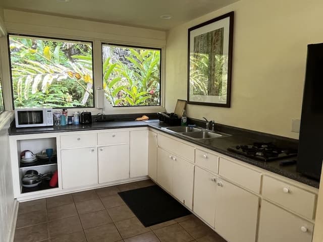 #07 Standard Cottage, Private Bathroom, Garden View