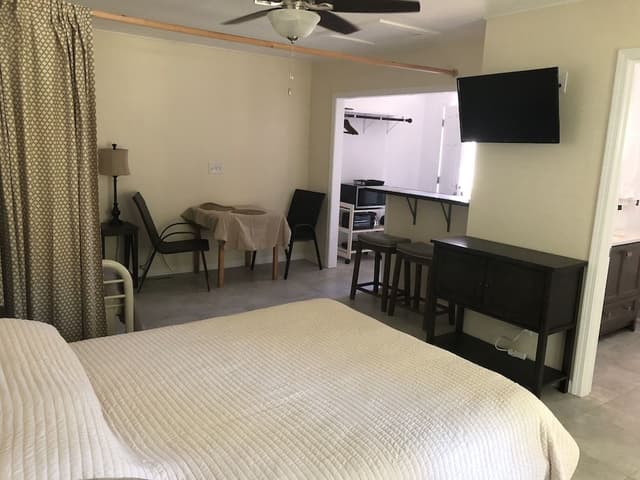 #04 Studio Family Bungalow, 1 Bedroom, Private Bathroom, Garden View, Kitchenette