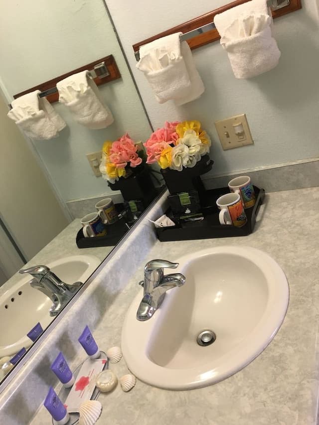Deluxe Room, 2 Double Beds, Non-Smoking, Street View (Includes 1 Parking Space)