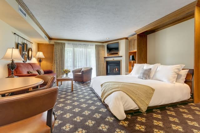 Deluxe Room (Heather Highlands Inn Inverness)