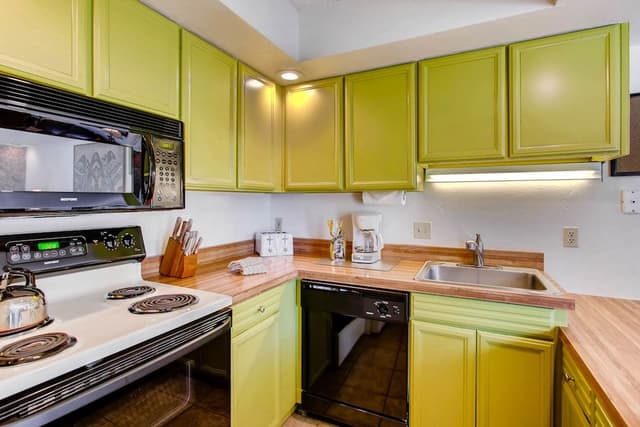 Condo, 1 Bedroom