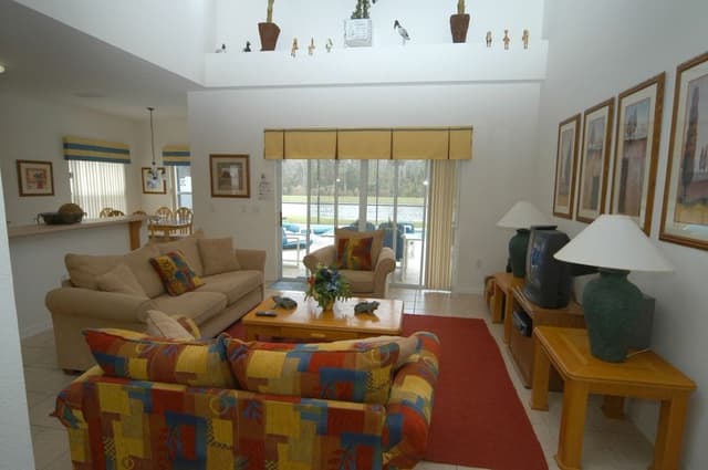 5 bedroom, 3 bathroom Private Home
