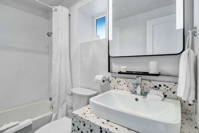 Deluxe Two Queen Room with Ocean View