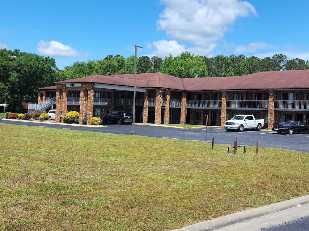 Americas Best Value Inn3