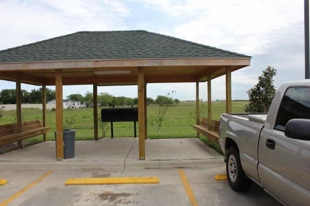 Lone Star Inn & Suites