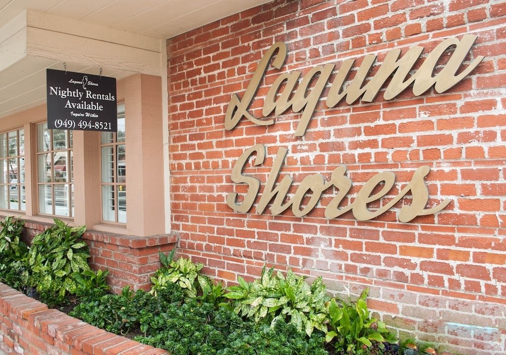 LAGUNA SHORES1