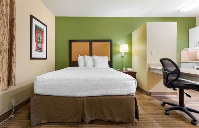 Studio, 1 Queen Bed, Non Smoking