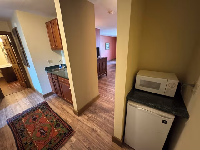 Premium Suite, 1 Queen Bed