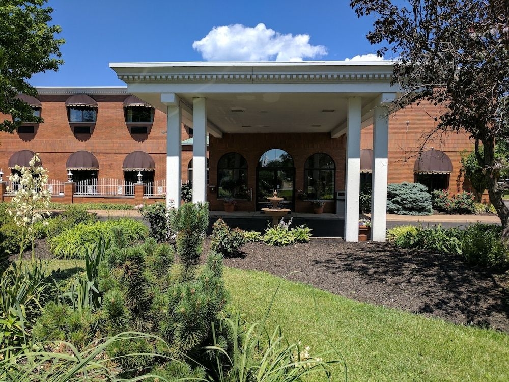 South Shore Inn2
