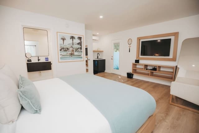 Superior Bungalow, 1 King Bed