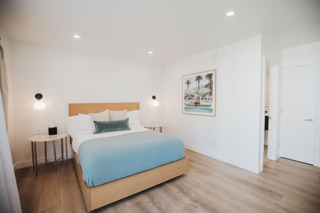 Grand Bungalow, Multiple Beds