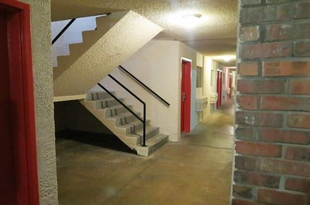 Affordable Hotel3