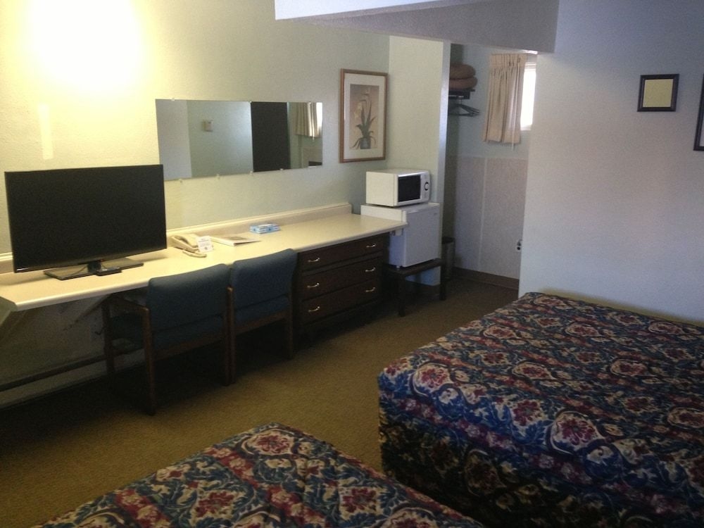 Jamestown Motel4
