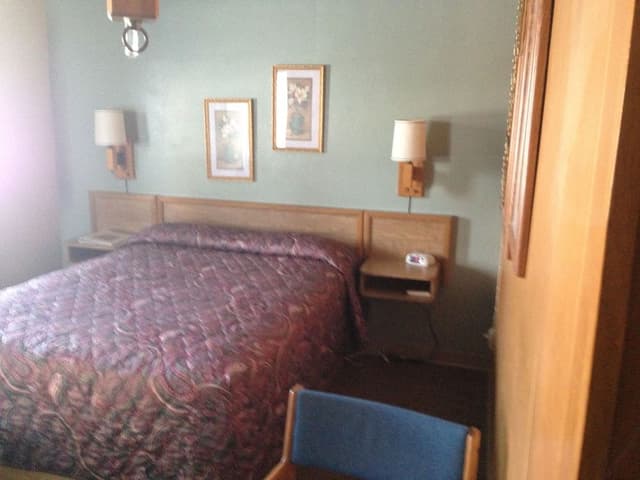 Standard Room, 1 Queen Bed