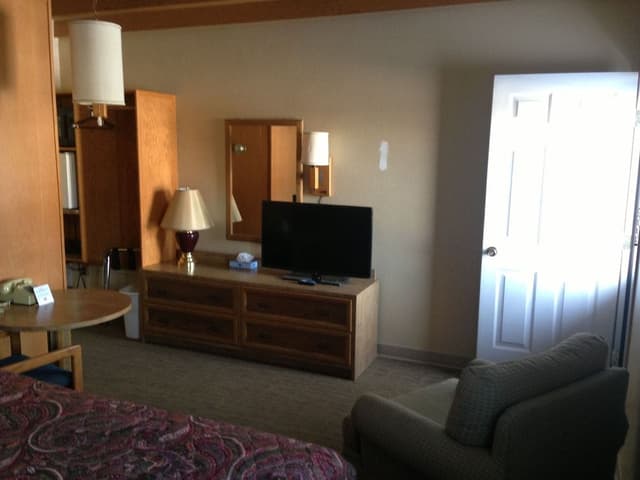 Standard Room, 1 Queen Bed