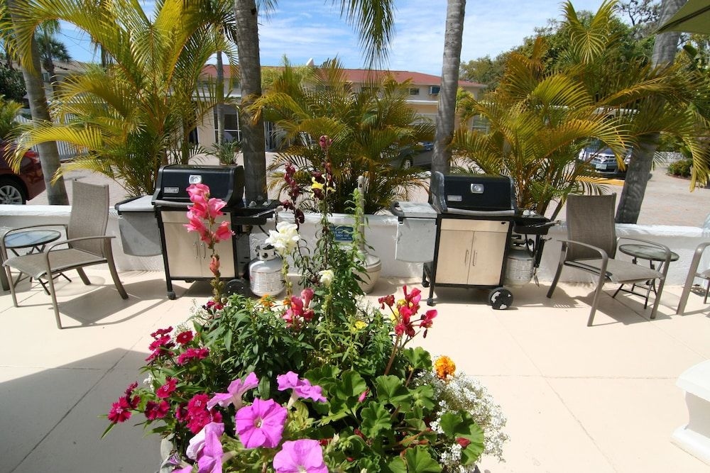 Venice Beach Villas1