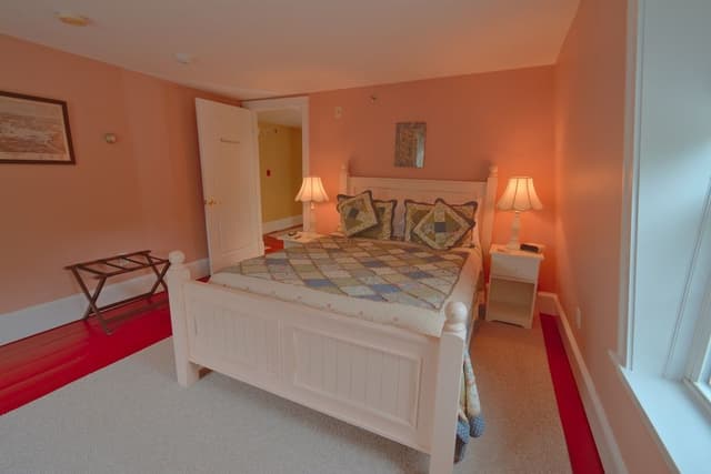 Winnipesaukee Suite