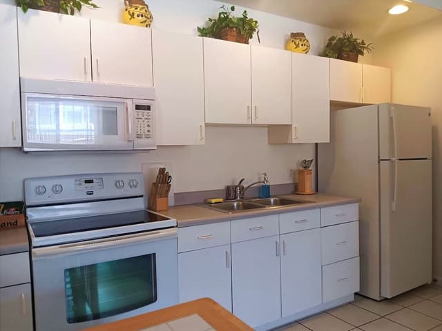 Townhome, 1 King Bed (Room 35)