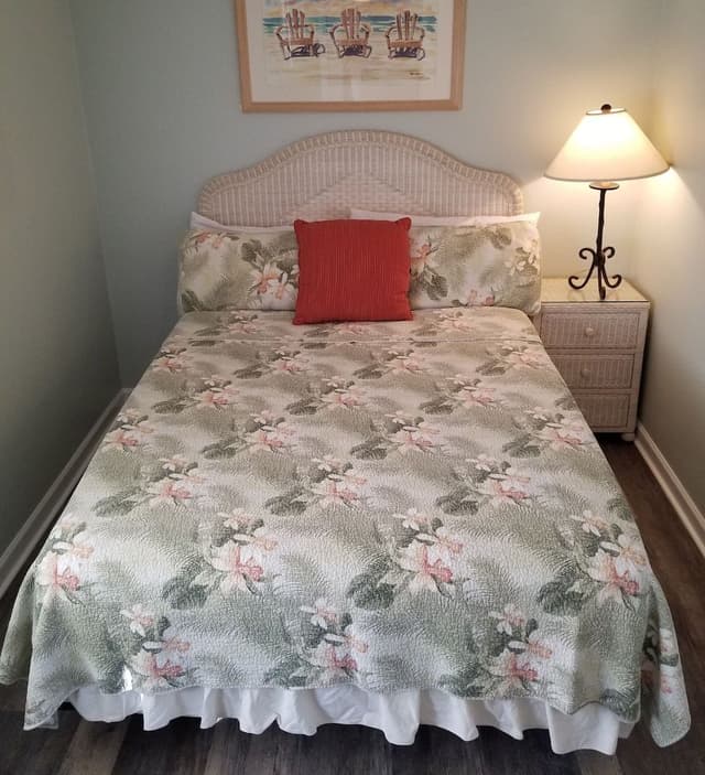 Tradewinds Deluxe South Cottage
