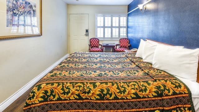 Standard Room, 1 King Bed, Non Smoking