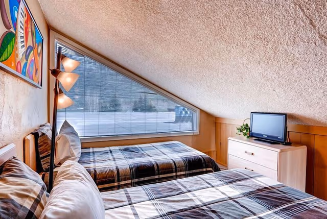 Condo, 1 Bedroom, 2 Bathrooms (Loft)