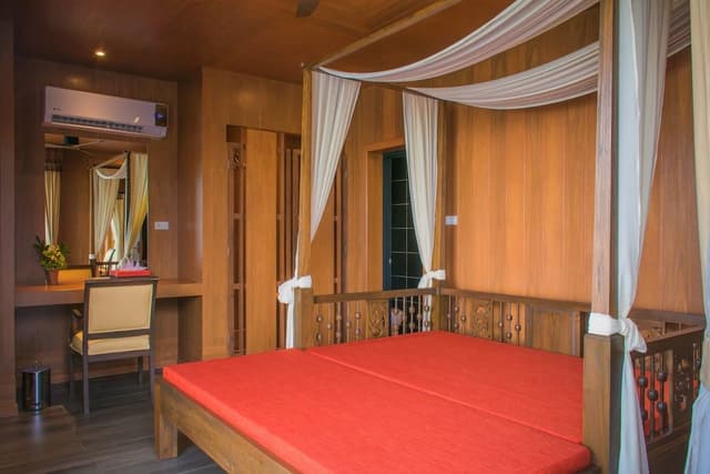 Executive Pool Suite, Sea View