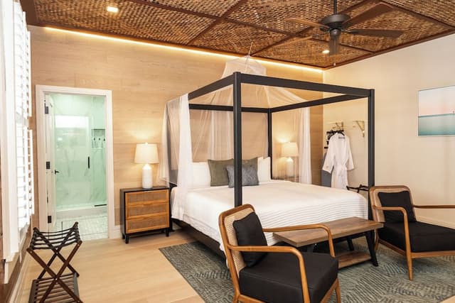 Luxury Studio, 1 King Bed (Room 4)