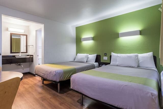 Deluxe Room, 2 Queen Beds, Non Smoking, Refrigerator