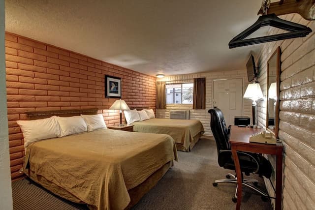 Standard Room, 2 Queen Beds