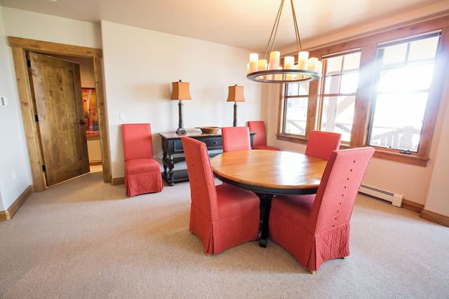 Luxury Condo, 2 Bedrooms
