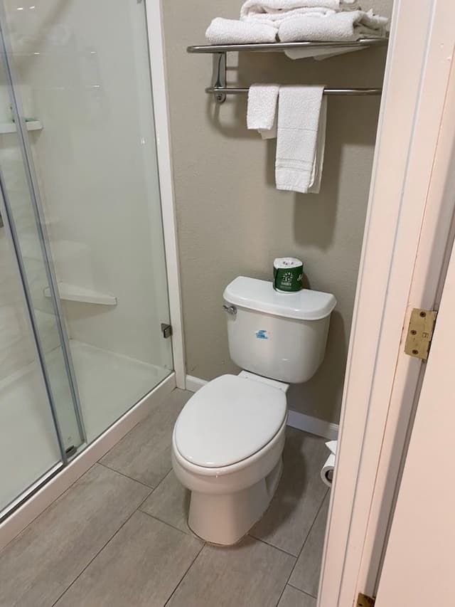 Standard Room, 2 Queen Beds, Non Smoking