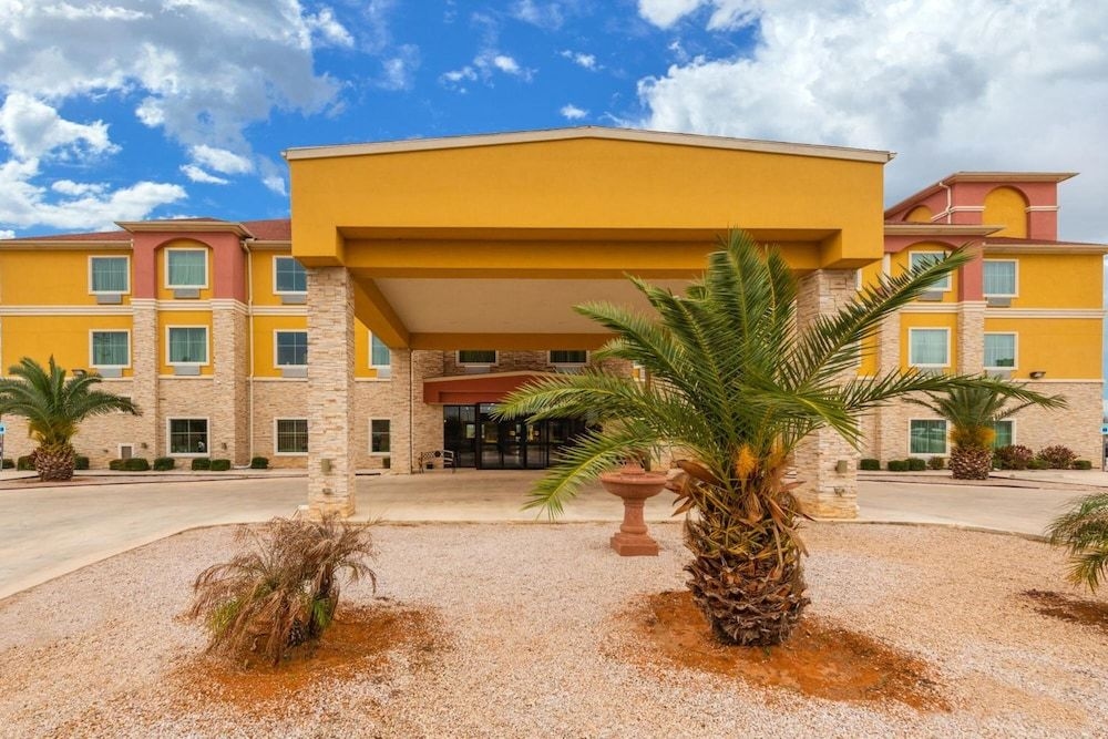 Residency Suites Cotulla0