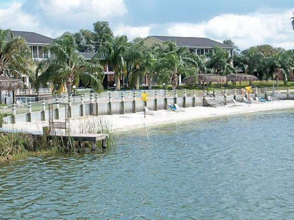 Lake Roy Beach Inn Lake Roy Beach Inn