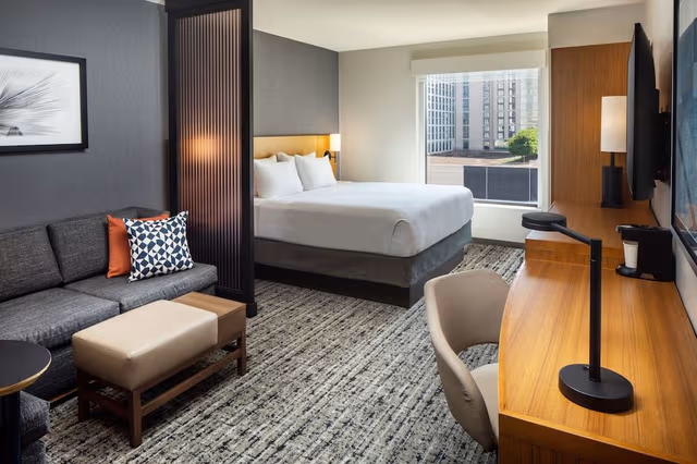 Room, 1 King Bed with Sofa bed (High Floor)