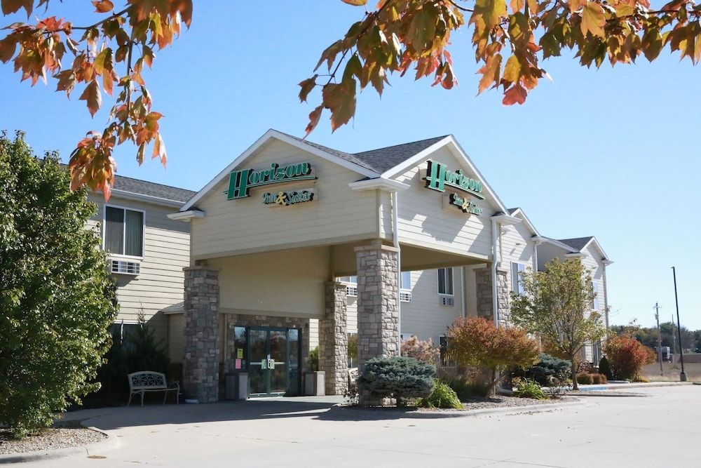 Horizon Inn and Suites3
