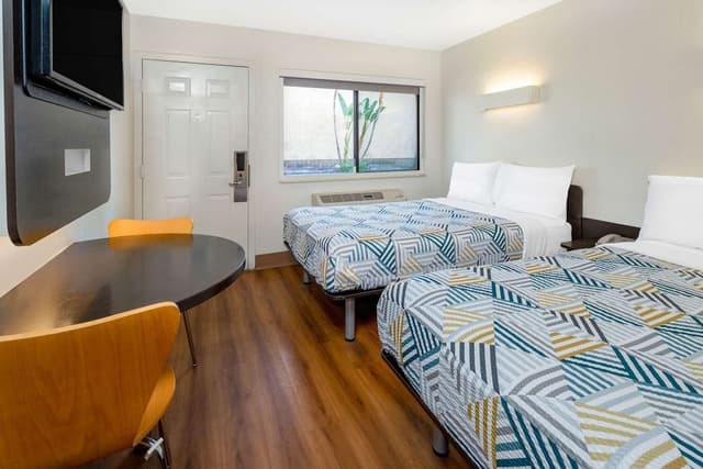 Standard Room, 2 Double Beds, Non Smoking