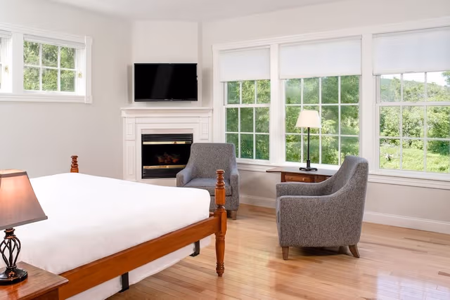 Premium Corner River View