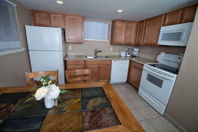 Suite, 1 Queen Bed with Sofa bed, Kitchen