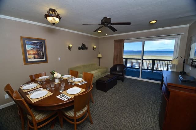 Suite, 1 Bedroom, Kitchen, Pool View