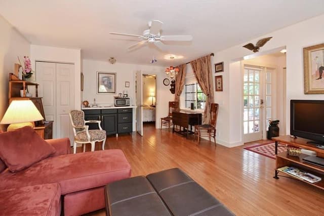 Gallery suite