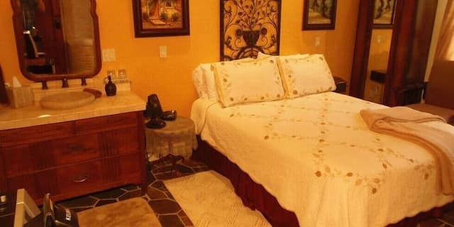 Deluxe Room, 1 Queen Bed, Jetted Tub, Beach View