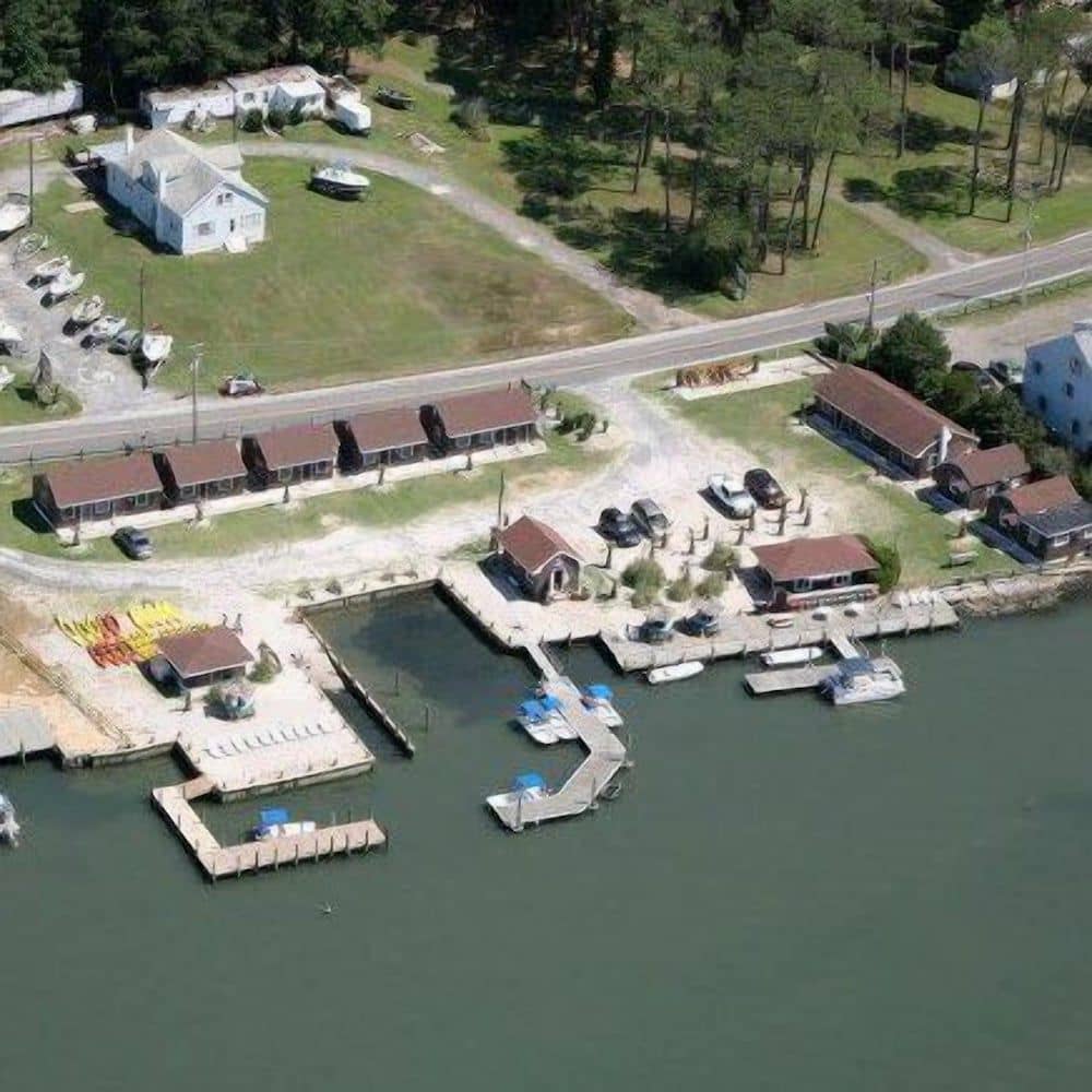 Snug Harbor Marina and Hotel Snug Harbor Marina and Hotel
