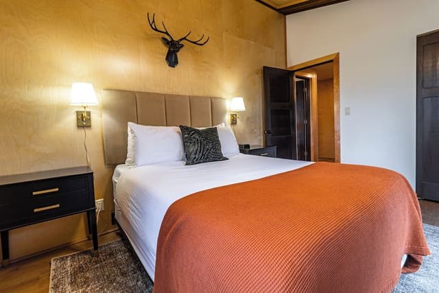 Chalet, Private Bathroom (Creek Chalet)