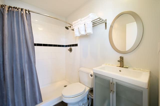 Large Oceanfront Studio