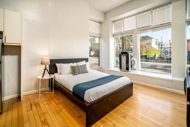 Deluxe Suite with Partial Ocean View