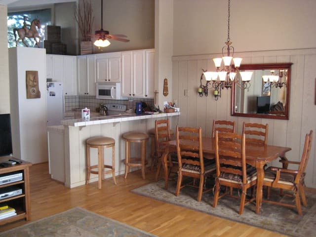 Condo, 4 Bedrooms