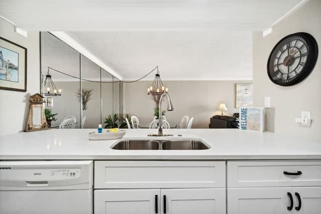 Condo, Multiple Beds (Moondrifter 502)